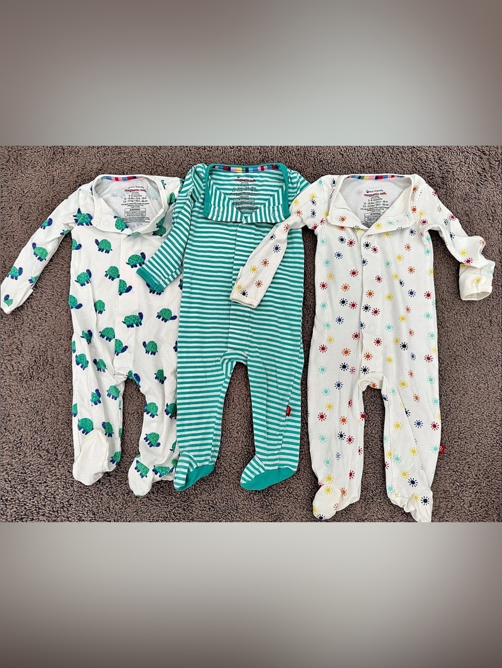 MagneticMe baby 3-Piece Baby Footie Set Green & White Size 3-6M